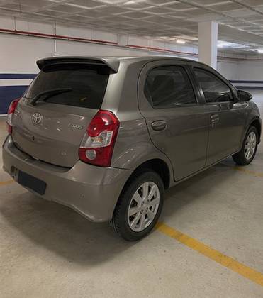TOYOTA ETIOS 1.5 X PLUS 16V FLEX 4P AUTOMÁTICO